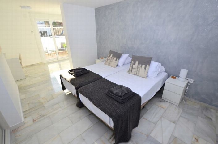 Image No.30-6 Bed Villa for sale