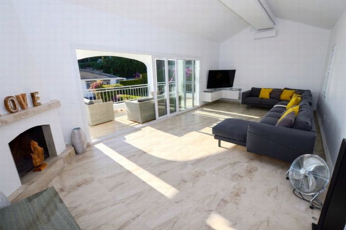 Image No.4-6 Bed Villa for sale