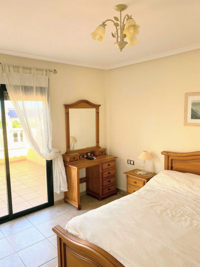 Image No.13-3 Bed House for sale