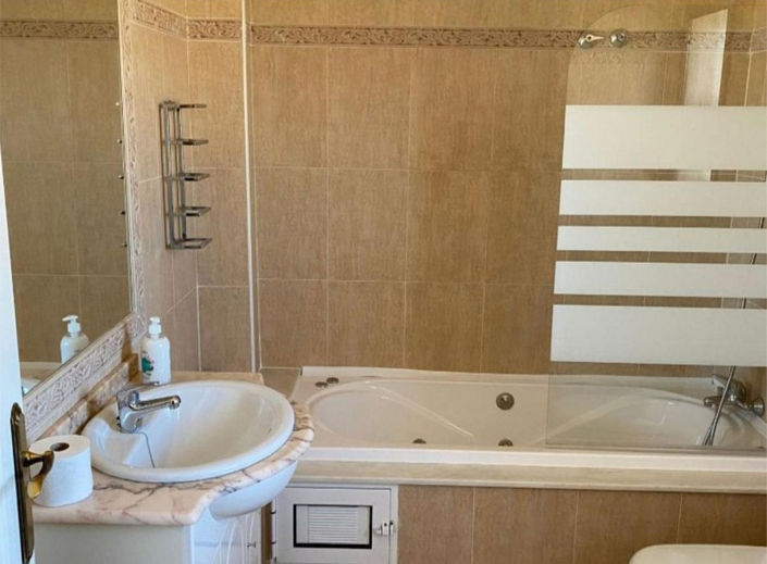 Image No.16-3 Bed House for sale