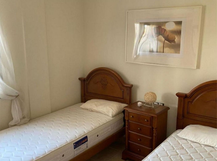 Image No.17-3 Bed House for sale