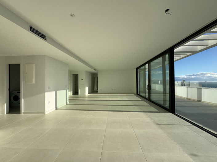 Image No.35-2 Bed Property for sale