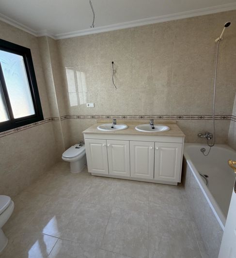 Image No.13-2 Bed Apartment for sale