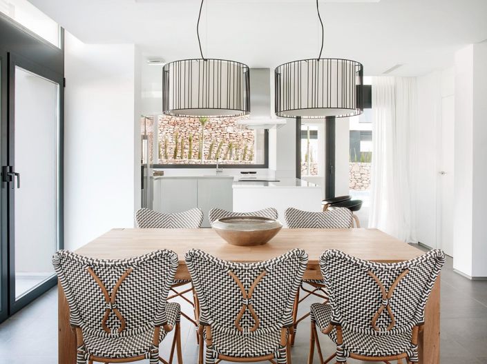 Image No.12-4 Bed Villa for sale