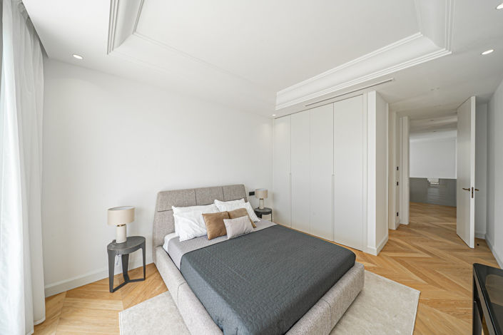 Image No.12-6 Bed Villa for sale