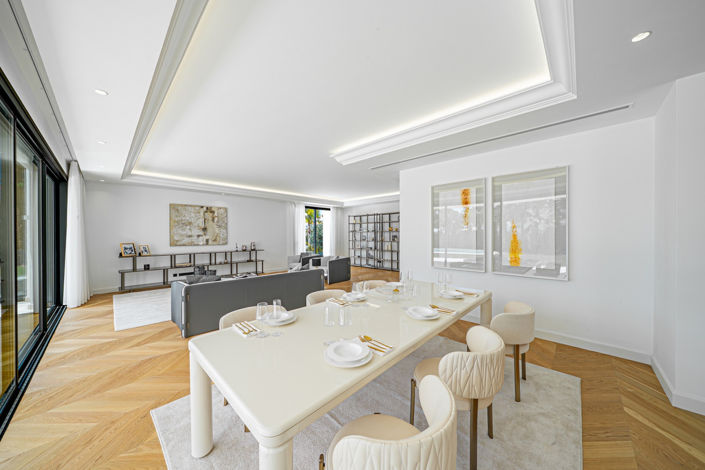 Image No.8-6 Bed Villa for sale