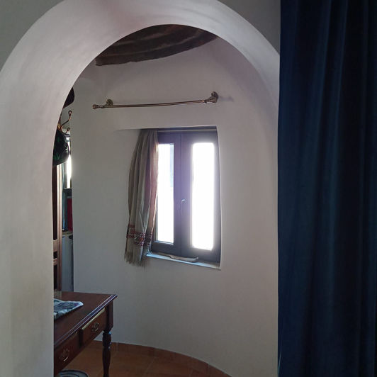 Image No.11-4 Bed House for sale