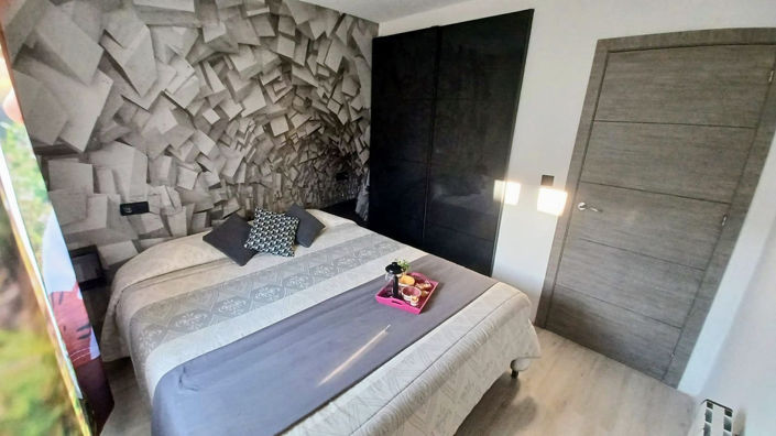 Image No.17-3 Bed Apartment for sale