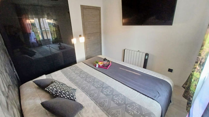 Image No.18-3 Bed Apartment for sale