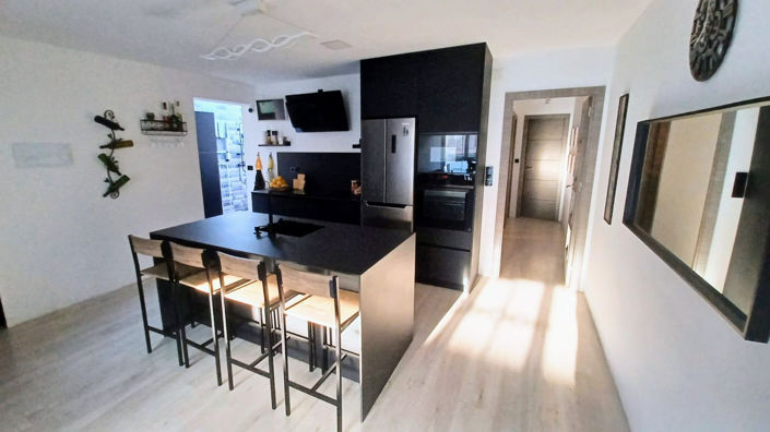 Image No.9-3 Bed Apartment for sale