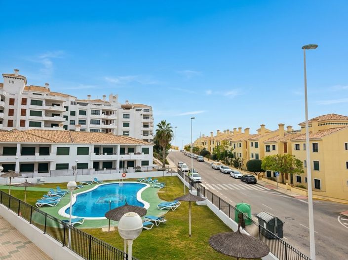 Image No.4-2 Bed Apartment for sale