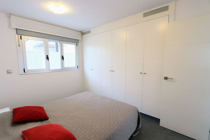 Image No.12-3 Bed House for sale