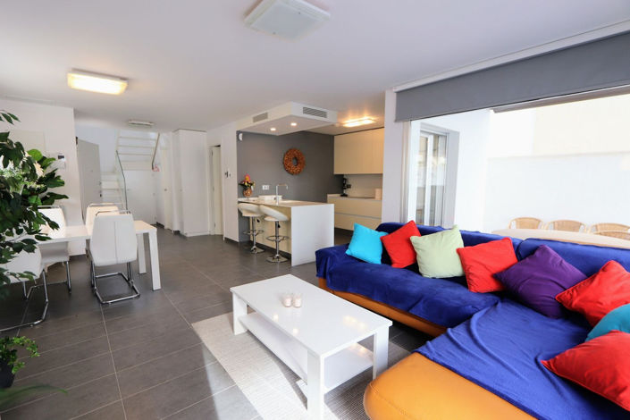 Image No.4-3 Bed House for sale