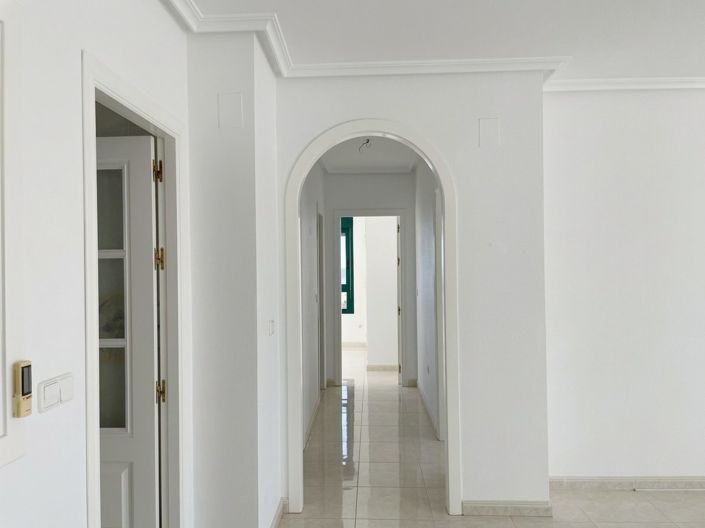Image No.20-2 Bed Apartment for sale