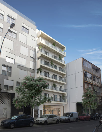 Image No.12-2 Bed Property for sale