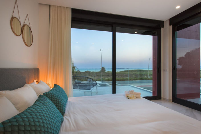 Image No.20-3 Bed House for sale