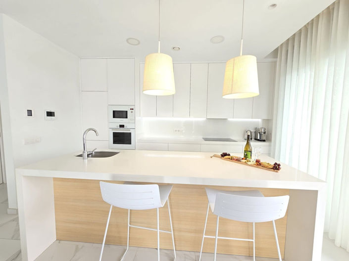 Image No.8-3 Bed House for sale