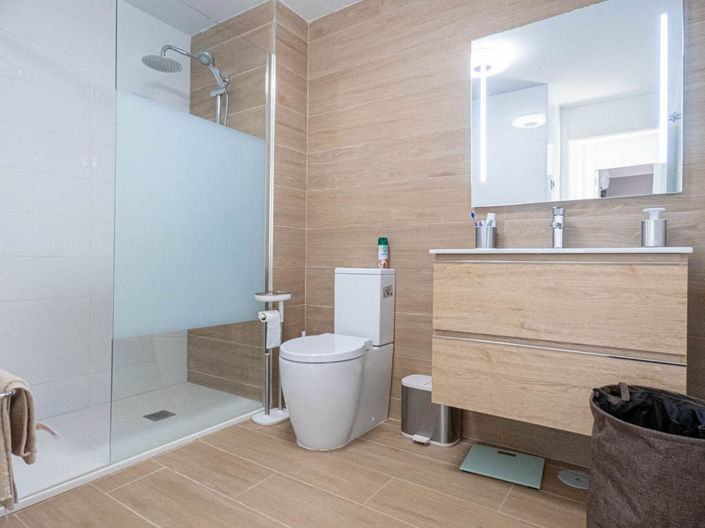 Image No.14-2 Bed Apartment for sale