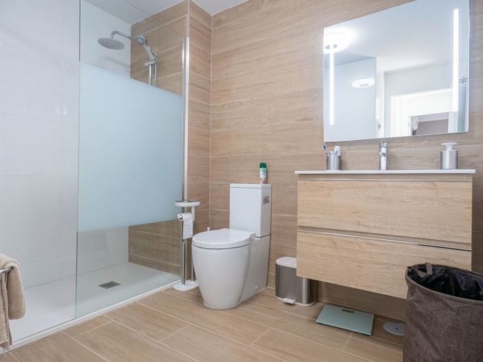 Image No.14-2 Bed Apartment for sale