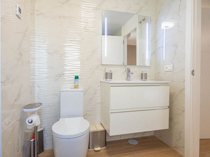 Image No.17-2 Bed Apartment for sale