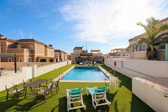 Image No.2-Villa de 3 chambres à vendre à Orihuela