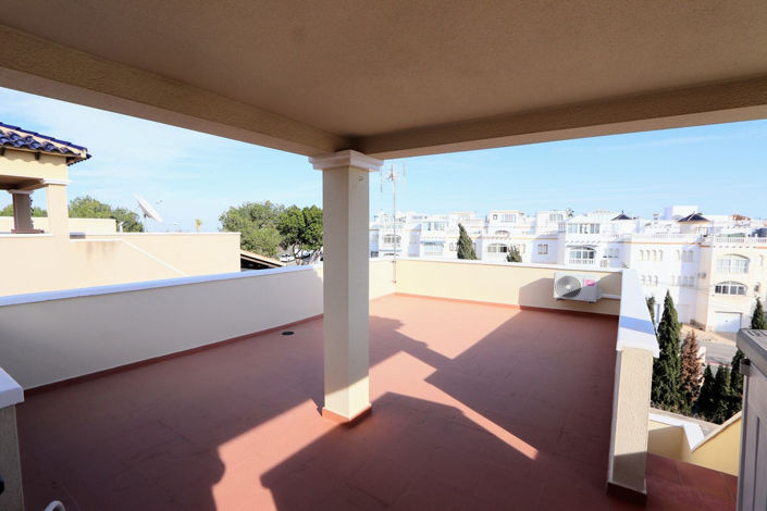 Image No.20-3 Bed House for sale