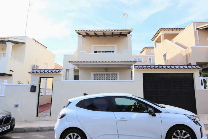 Image No.35-3 Bed House for sale