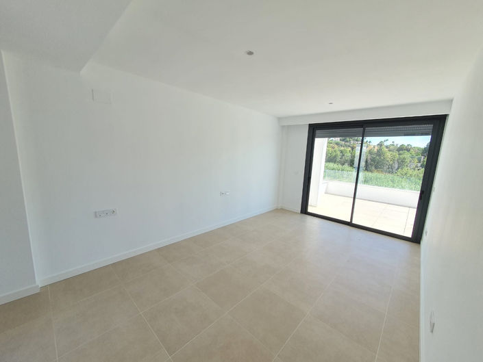 Image No.25-4 Bed Villa for sale