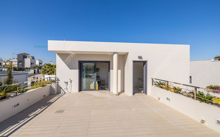 Image No.23-4 Bed House for sale