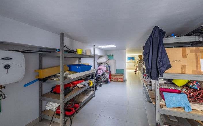 Image No.34-4 Bed House for sale