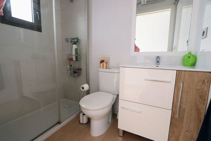 Image No.11-4 Bed House for sale