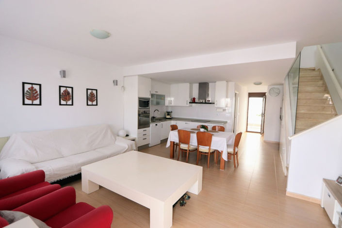 Image No.6-4 Bed House for sale