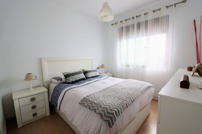 Image No.9-4 Bed House for sale