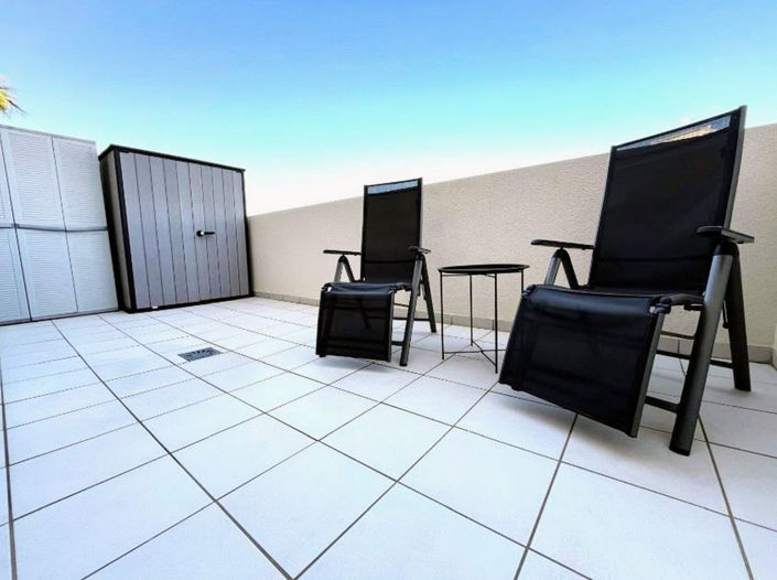 Image No.10-2 Bed Apartment for sale