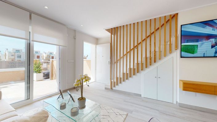 Image No.44-3 Bed Property for sale