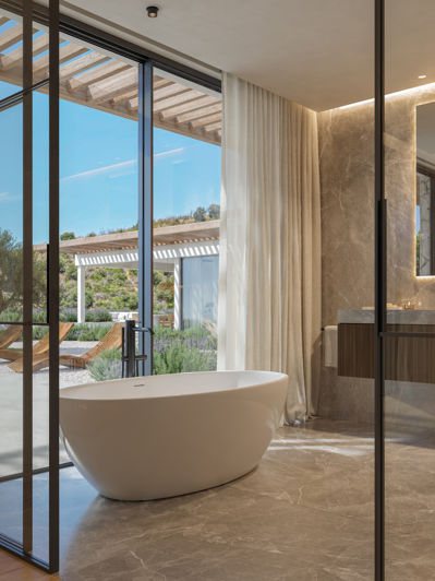 Image No.20-5 Bed Villa for sale