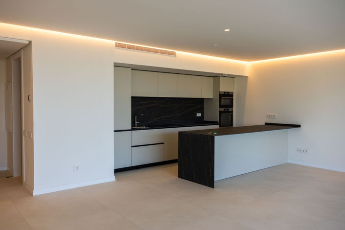 Image No.16-2 Bed Property for sale