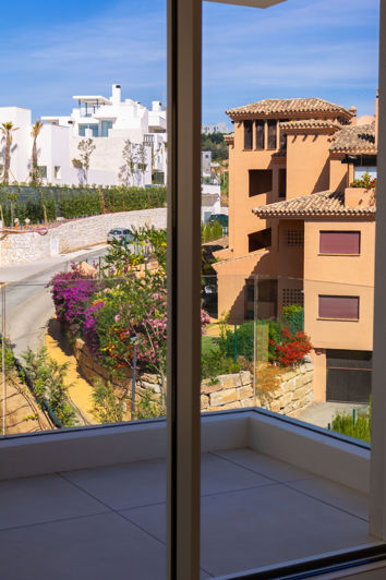 Image No.16-2 Bed Property for sale