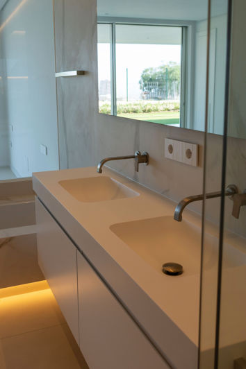 Image No.21-2 Bed Property for sale