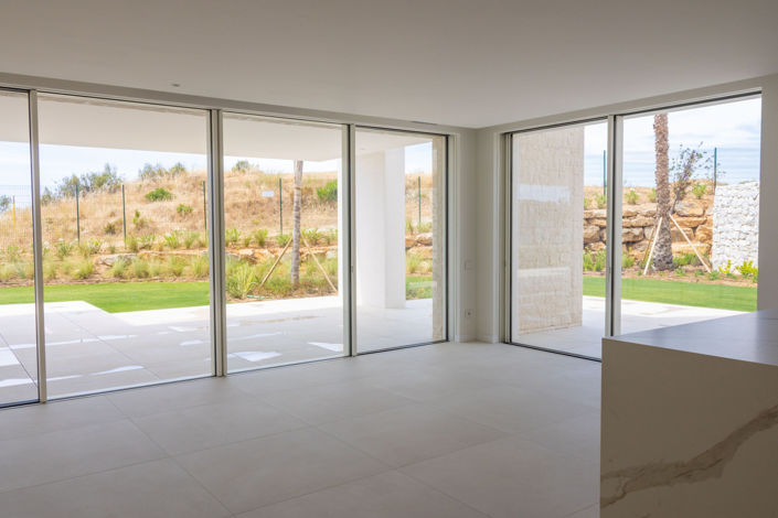 Image No.25-2 Bed Property for sale