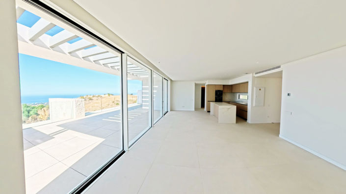 Image No.33-2 Bed Property for sale