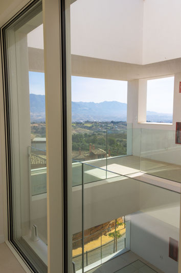 Image No.35-2 Bed Property for sale
