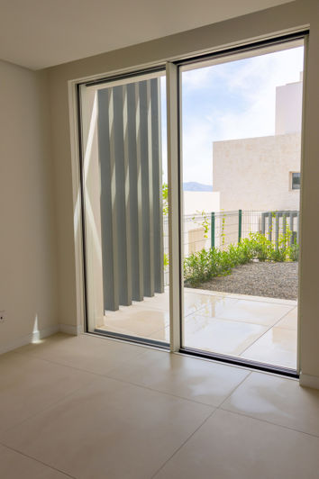 Image No.43-2 Bed Property for sale