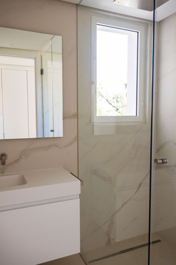 Image No.45-2 Bed Property for sale