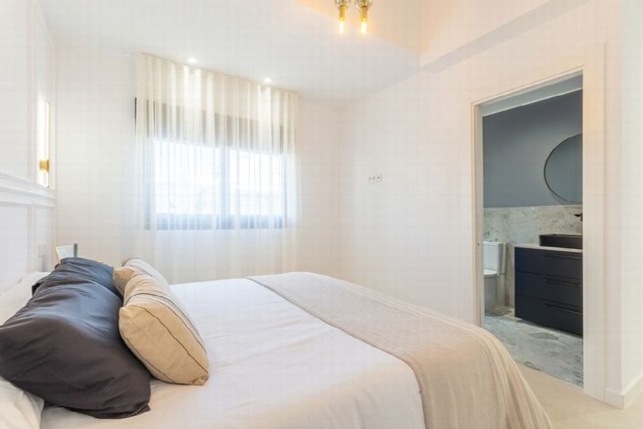 Image No.8-3 Bed Villa for sale