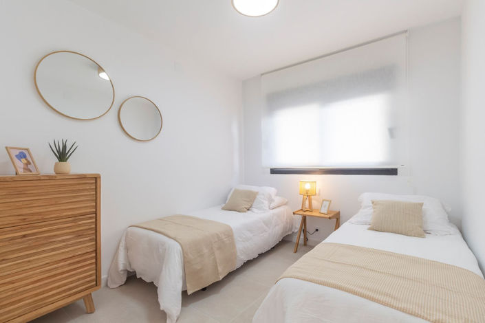 Image No.9-3 Bed House for sale