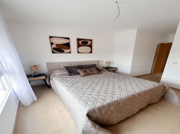 Image No.11-2 Bed Apartment for sale