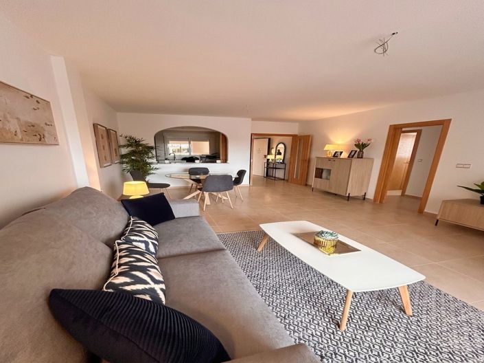 Image No.20-2 Bed Apartment for sale