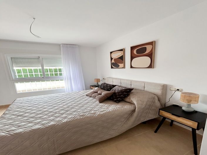 Image No.26-2 Bed Apartment for sale