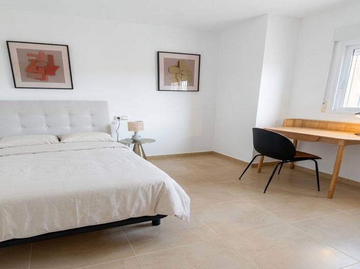 Image No.29-2 Bed Apartment for sale